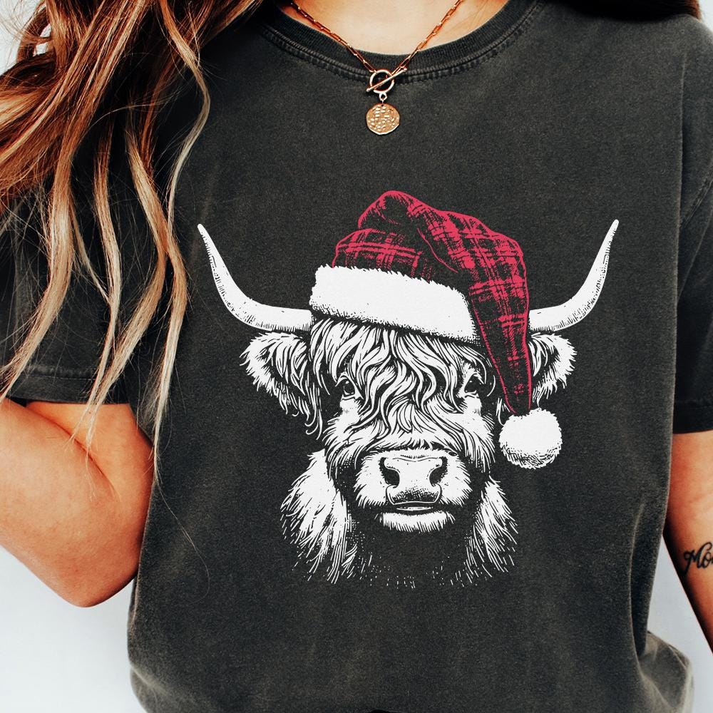 Highland Cow Christmas png Alt 2, Christmas Cow png - 300 DPI Design for