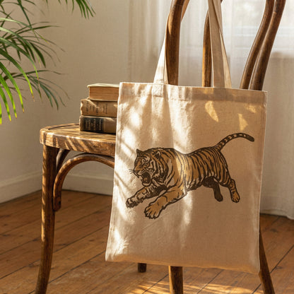 Vintage Tiger PNG, Wild Animal Print - 300 DPI Design for T-Shirt