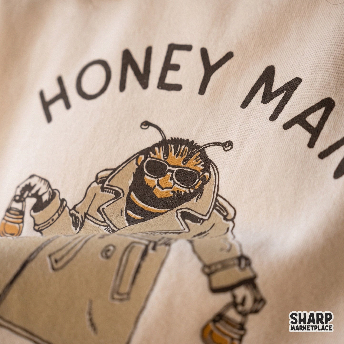 Funny bee in a trench coat holding honey pots sarcastic retro sticker design trendy PNG printable