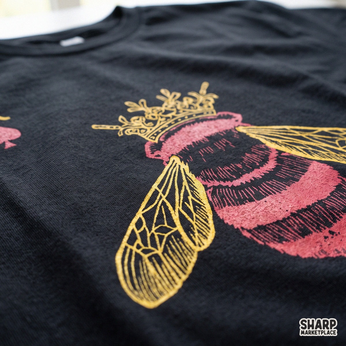 Queen Bee Crown Playing Card Illustration Sublimation PNG