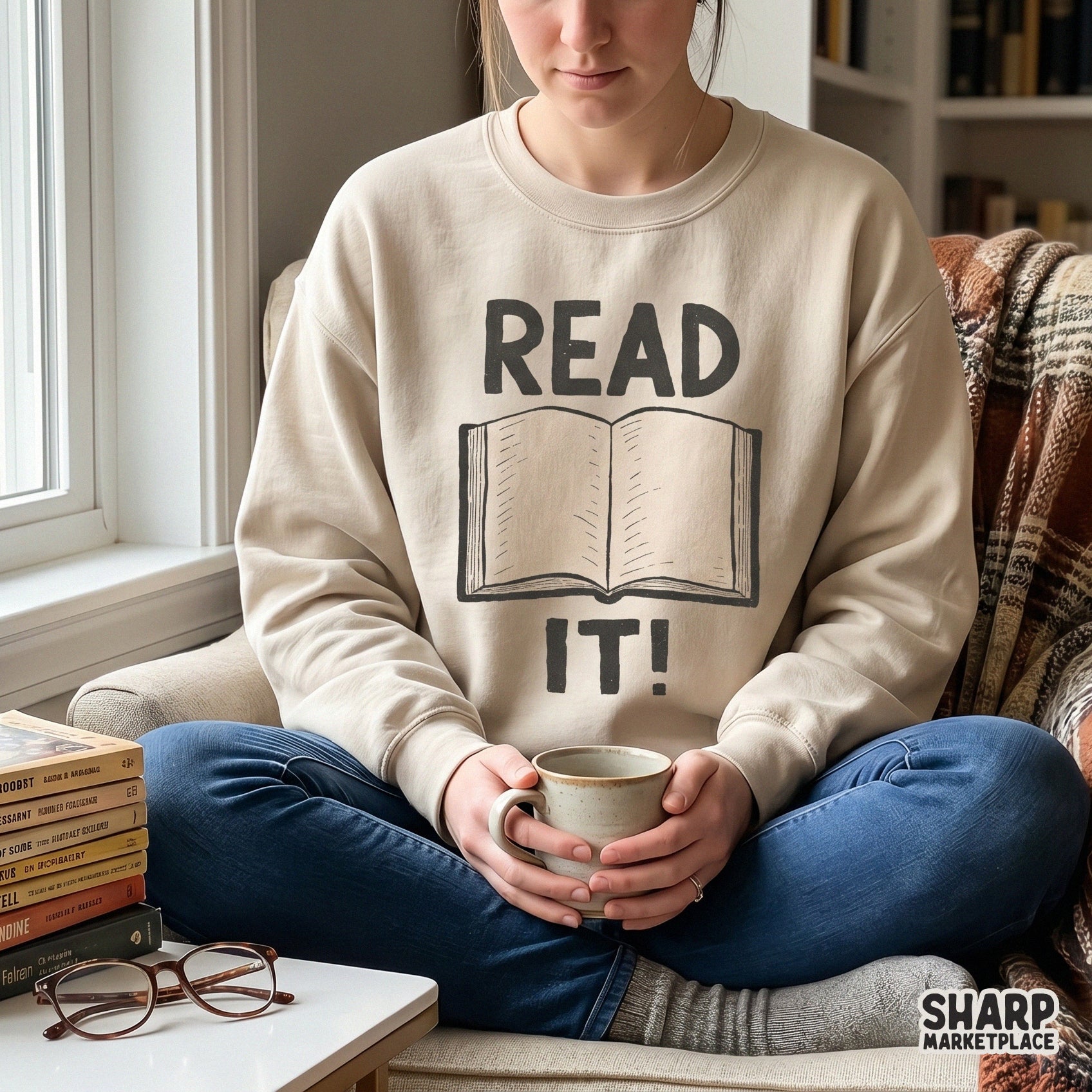 Read It vintage open book graphic tee PNG design for retro bookworm reading club shirts and bookish gift apparel