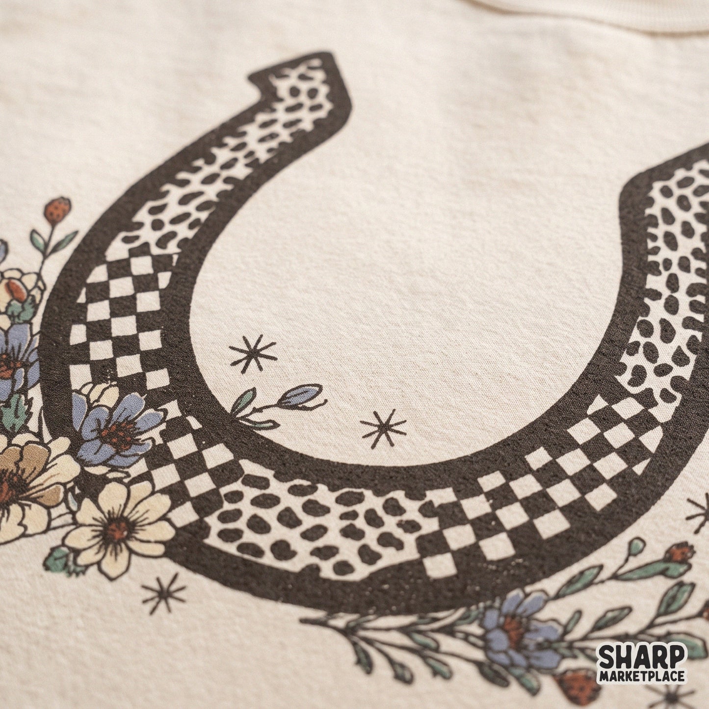 Western floral horseshoe graphic shirt design for a retro country music cowgirl tee sublimation PNG