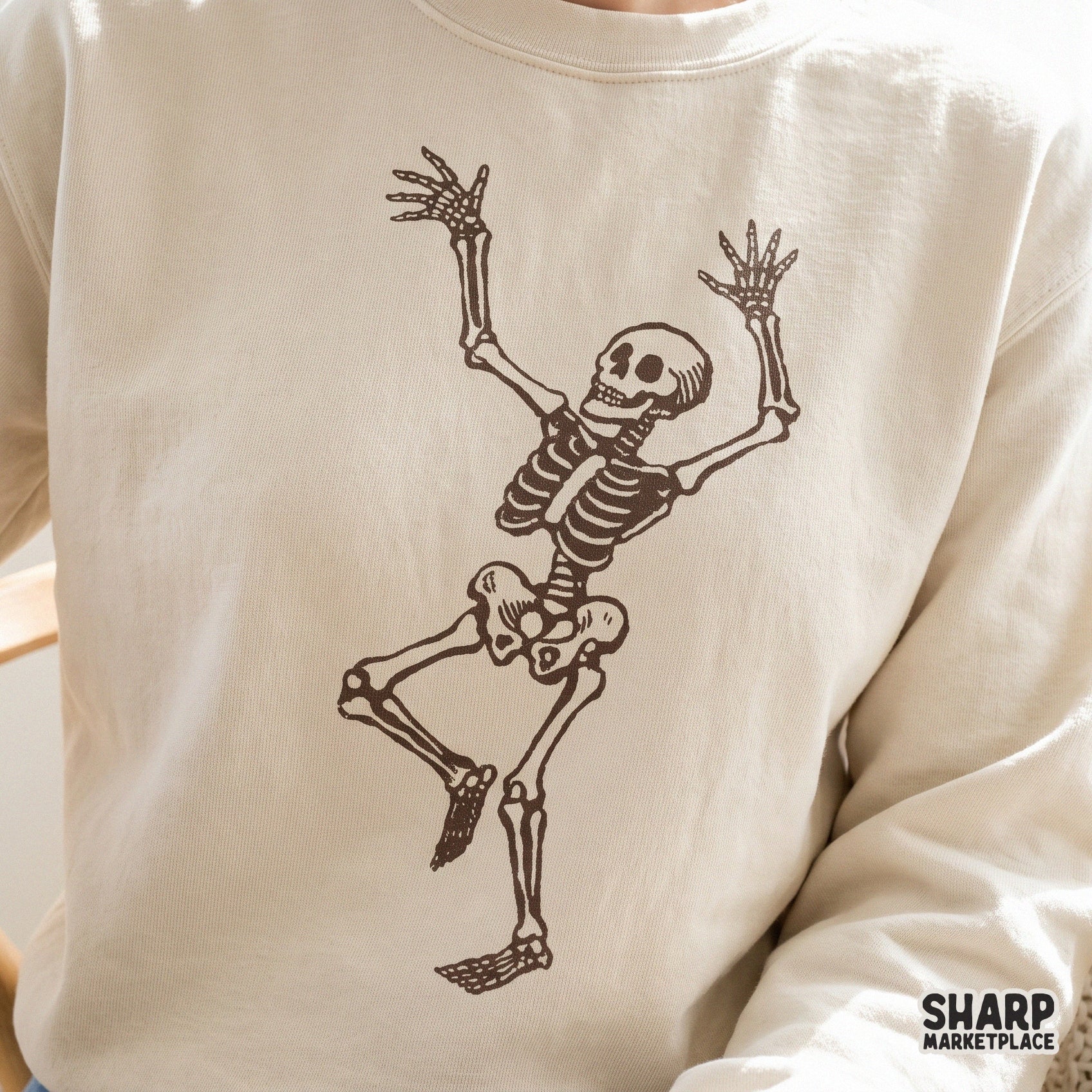 Vintage dancing skeleton illustration for spooky season apparel and Halloween crafts, high resolution digital PNG design