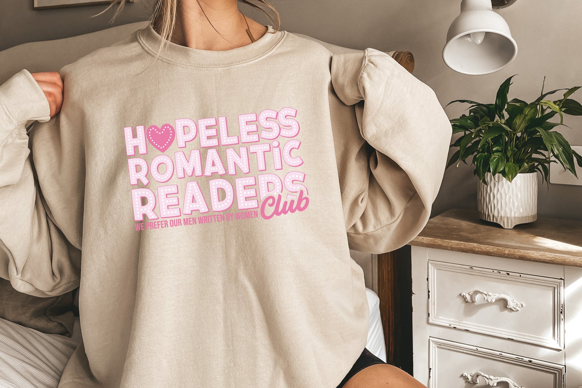 Hopeless Romantic Readers Club PNG, Vintage Bookish Digital Clipart - 300