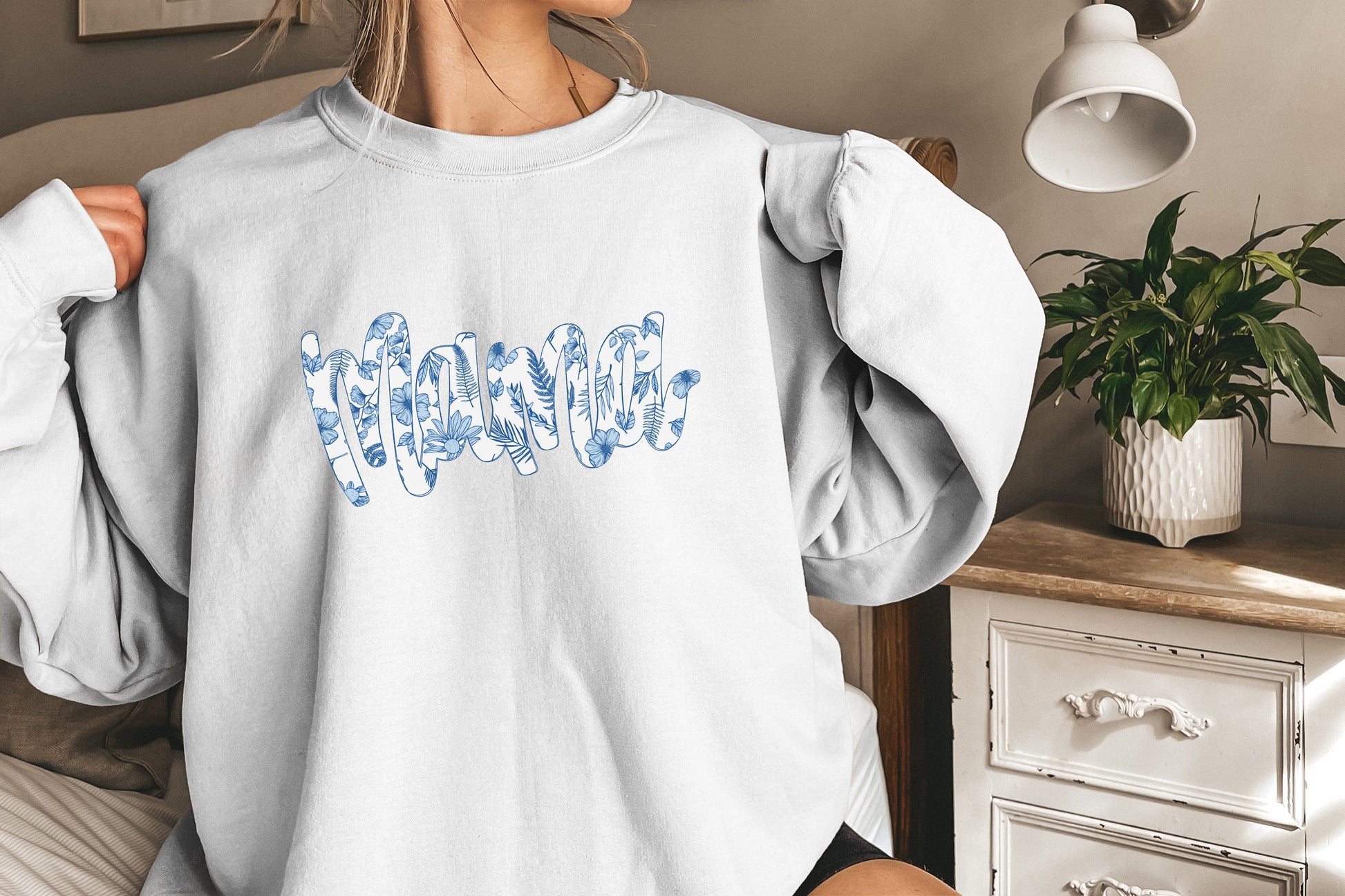 Mama Blue Willow Filled PNG, Mother's Day Sublimation Design - 300 DPI