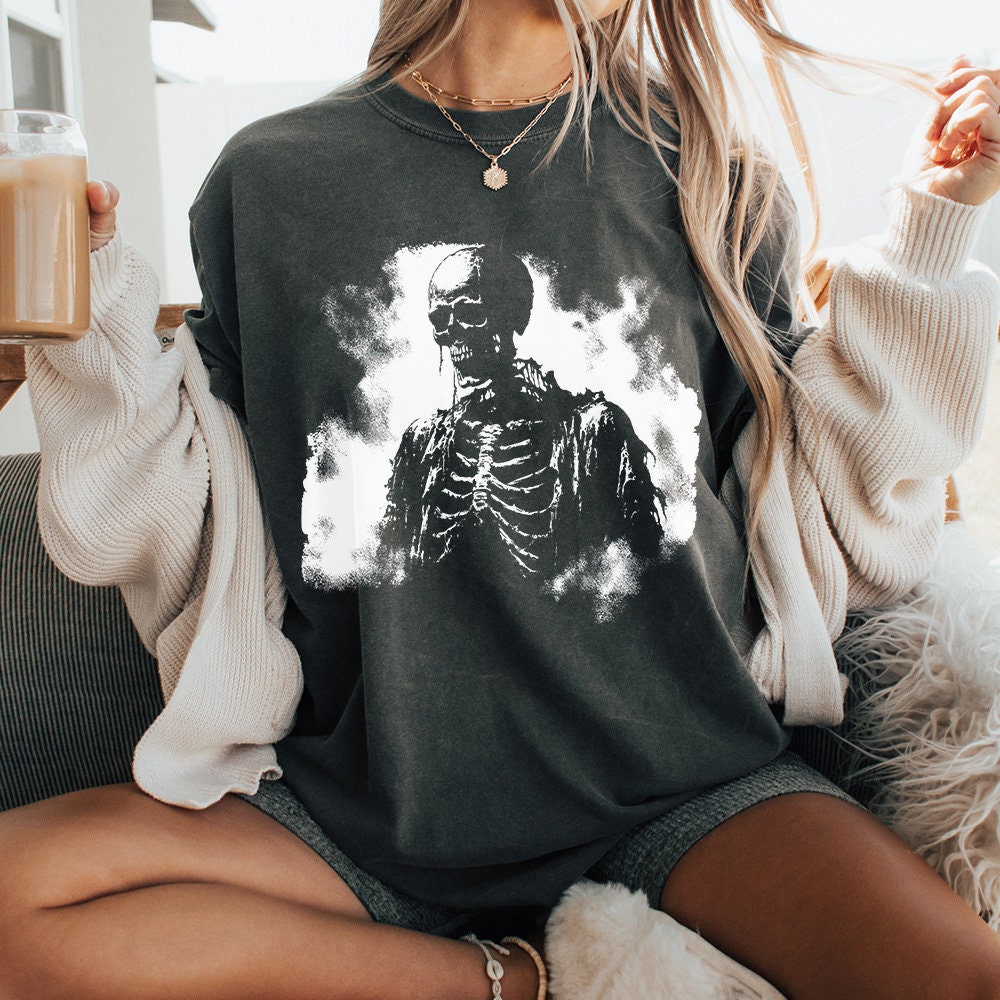 Emerging Skeleton PNG, Haunting Mist Art - 300 DPI Design for T-Shirt