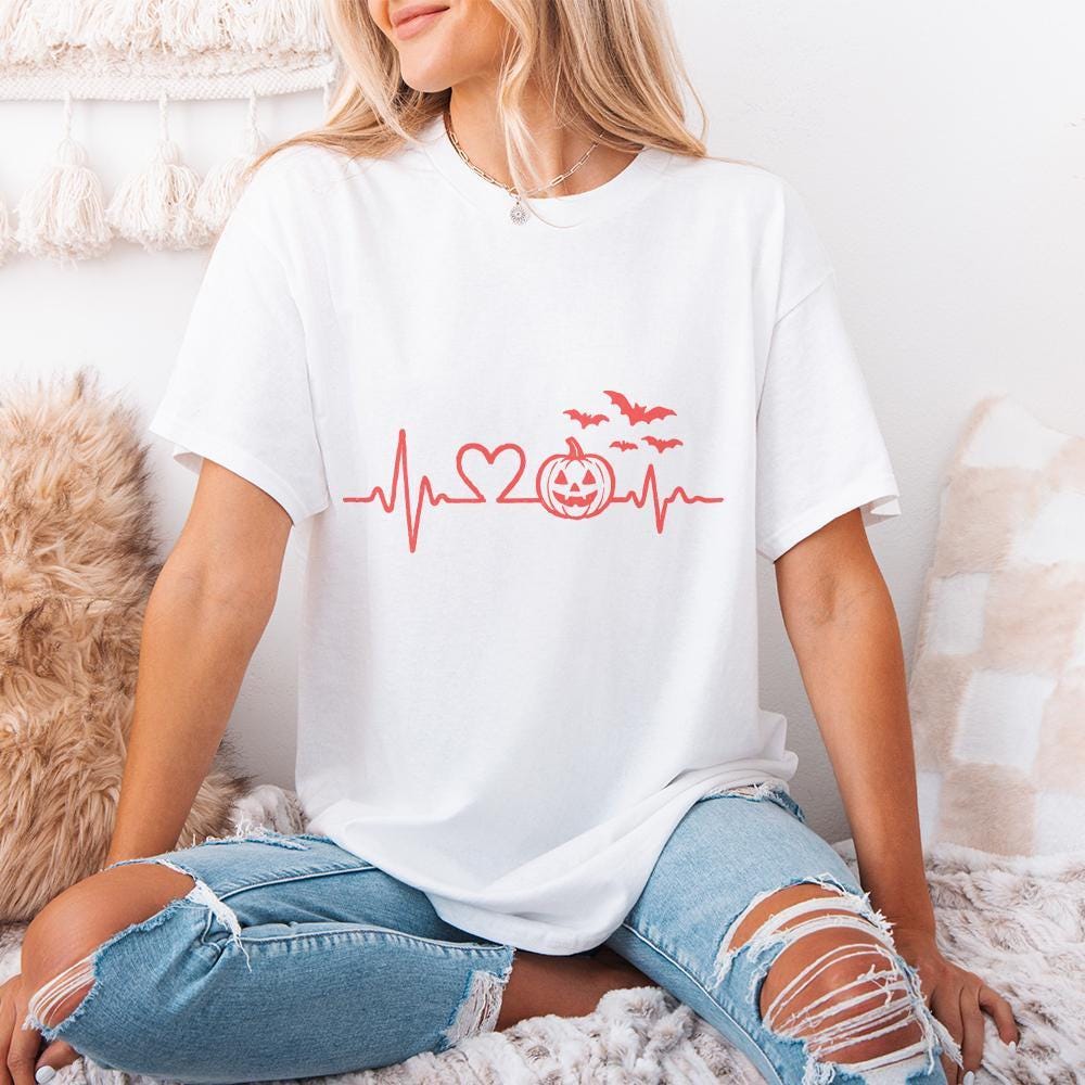 Halloween png, Heartbeat png - 300 DPI Design for T-Shirt