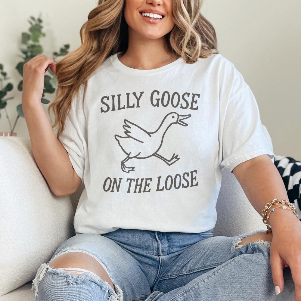 Silly Goose Club png, Goose on the Loose - 300 DPI Design for T-Shirt