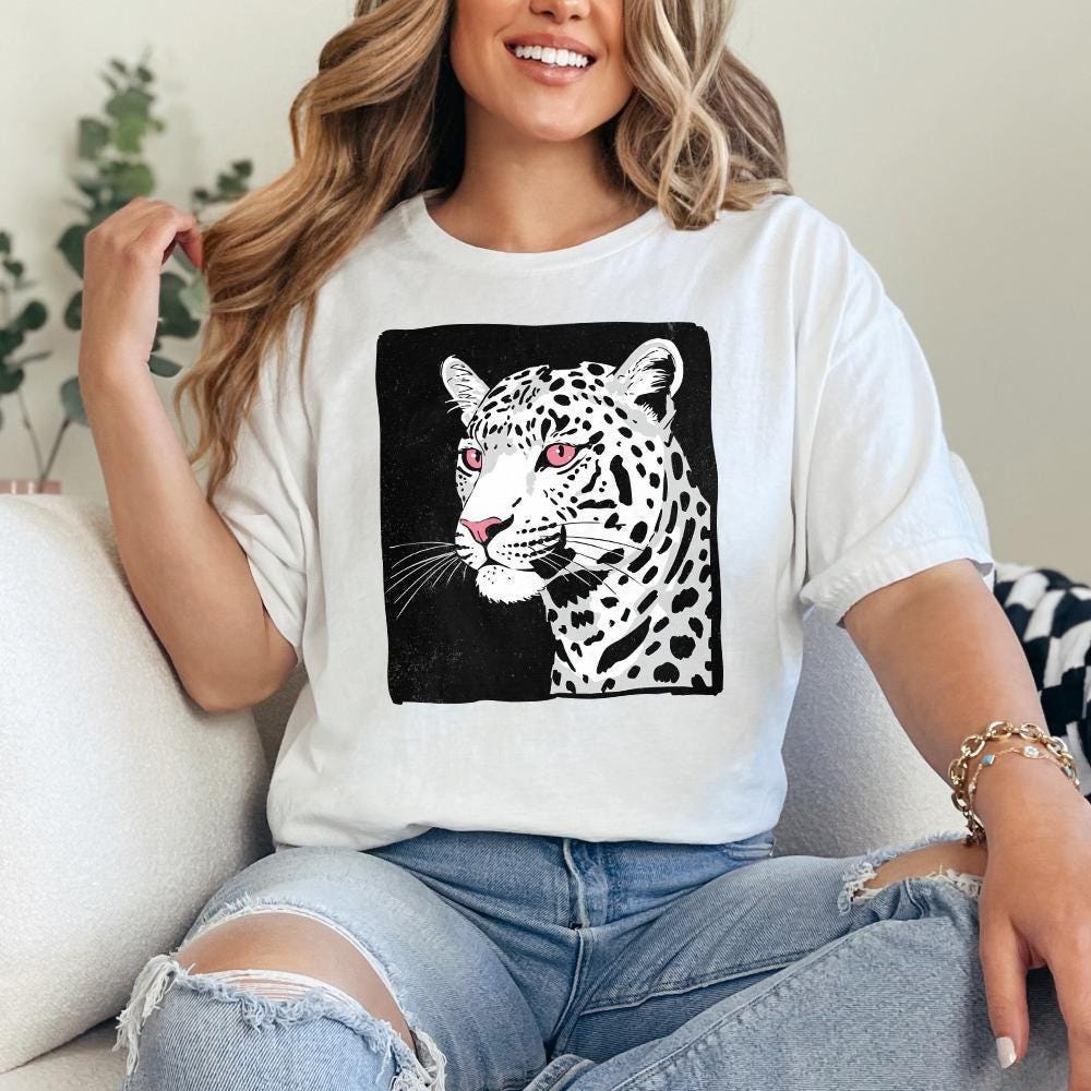 Artistic Leopard PNG, Leopard with Pink Eyes Clipart - 300 DPI Design for