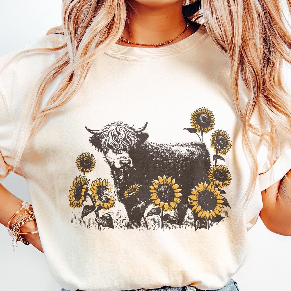 Highland Cow PNG Sunflowers Clipart, Farm Animal Sublimation Design - 300