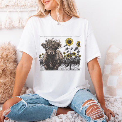 Highland Cow Sunflower PNG, Cow Clipart - 300 DPI Design for T-Shirt