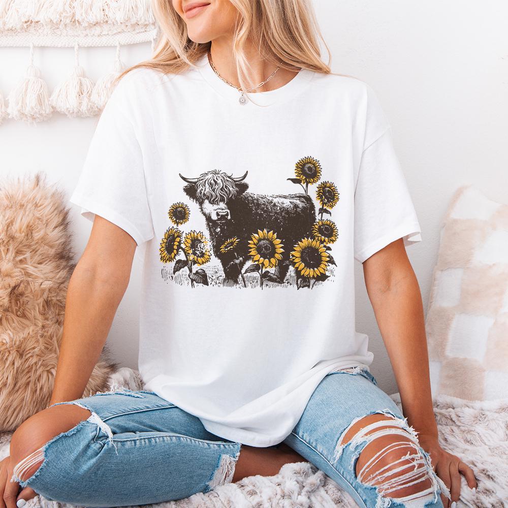 Highland Cow PNG Sunflowers Clipart, Farm Animal Sublimation Design - 300