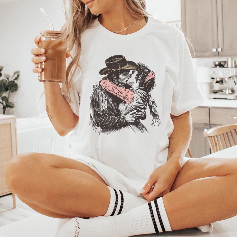 Retro Cowboy Cowgirl Kiss PNG, Vintage Illustration - 300 DPI Design for