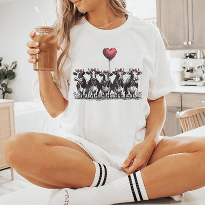 Valentine Cows PNG, Valentine's Day png - 300 DPI Design for T-Shirt