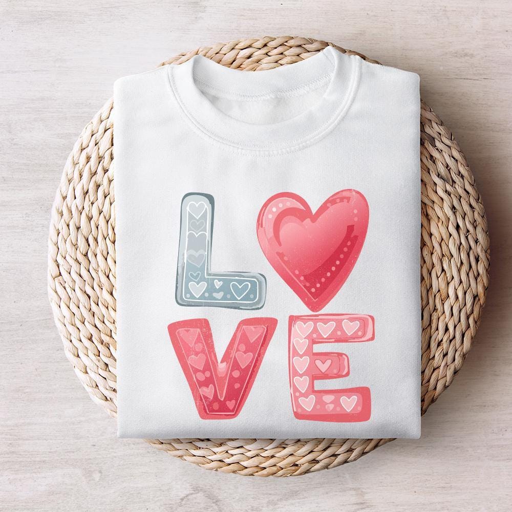 Retro Love Heart PNG, Groovy Valentine png - 300 DPI Design for T-Shirt