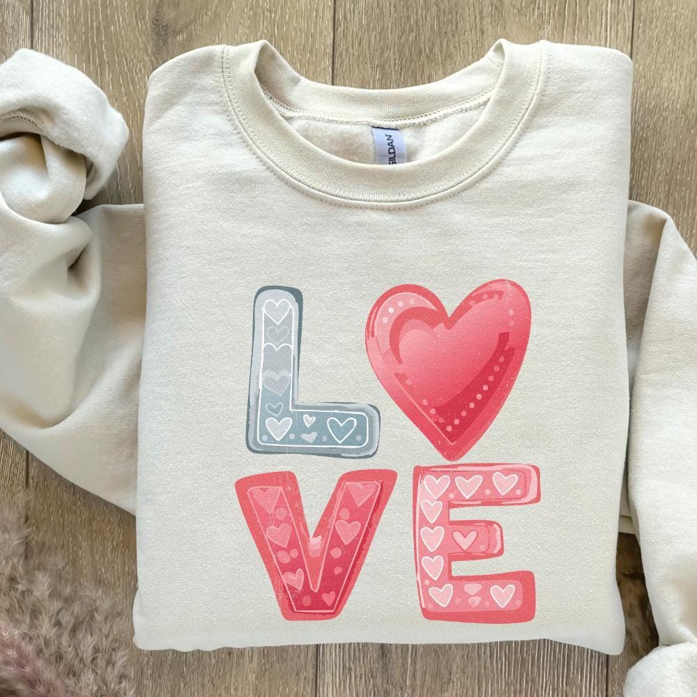 Retro Love Heart PNG, Groovy Valentine png - 300 DPI Design for T-Shirt