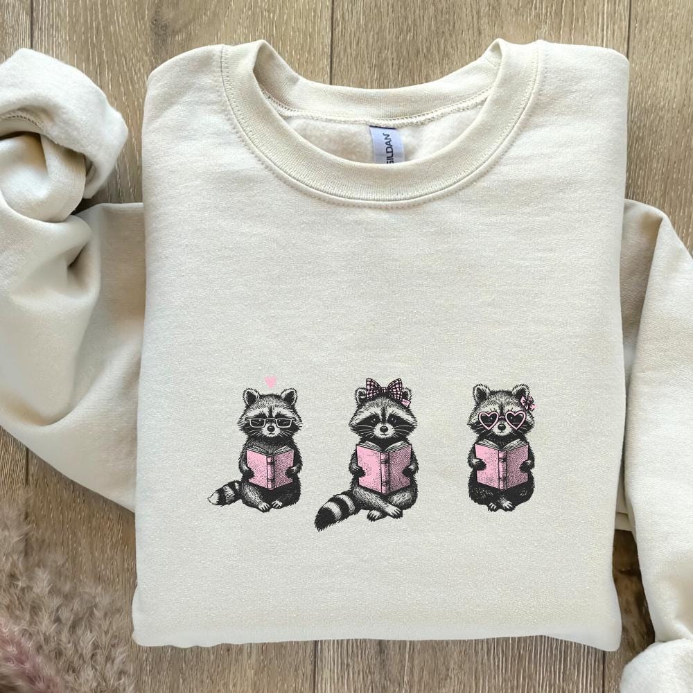 Book Lover PNG, Reading Raccoon PNG - 300 DPI Design for T-Shirt