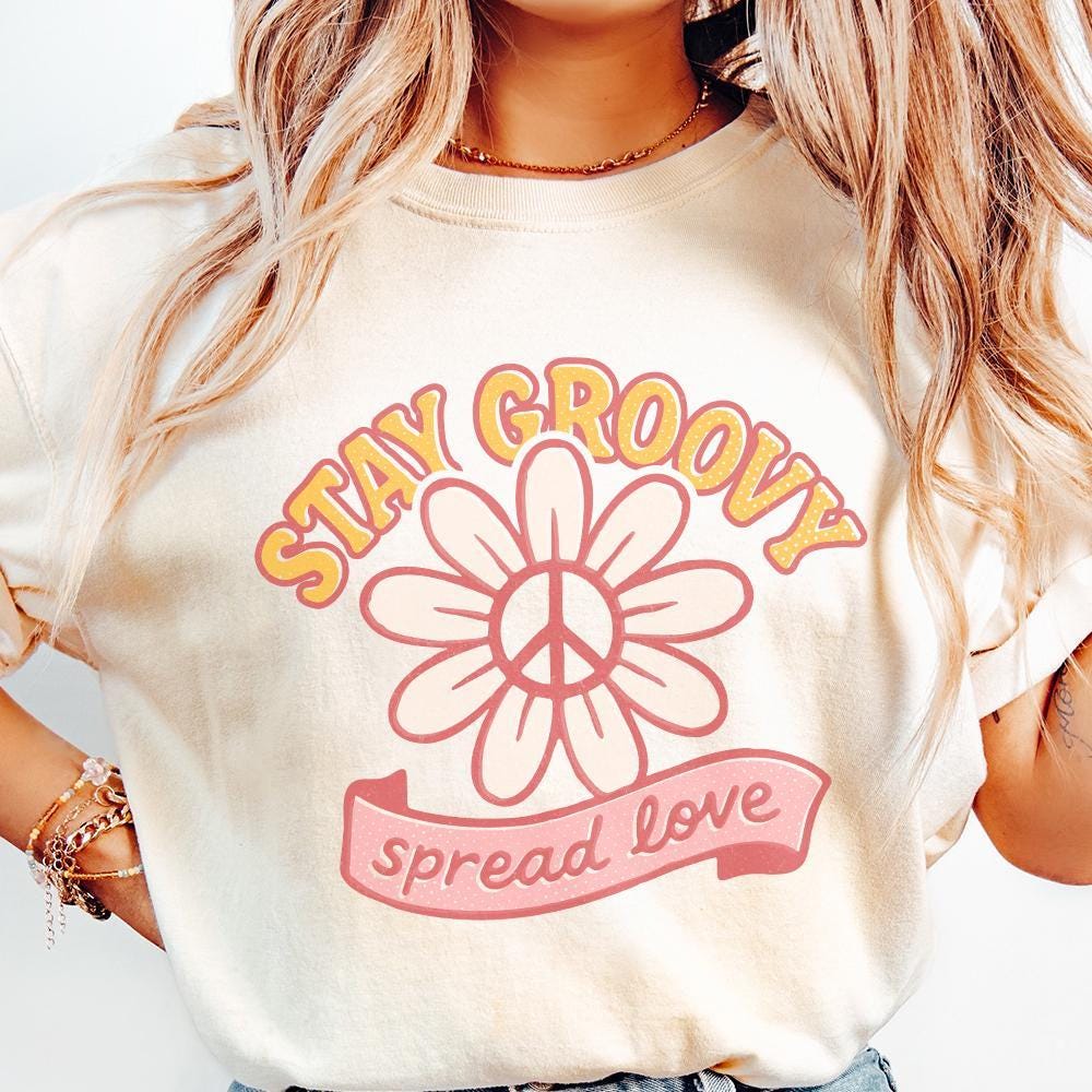 Stay Groovy Spread Love PNG, Retro Daisy Peace Sign PNG - 300 DPI Design