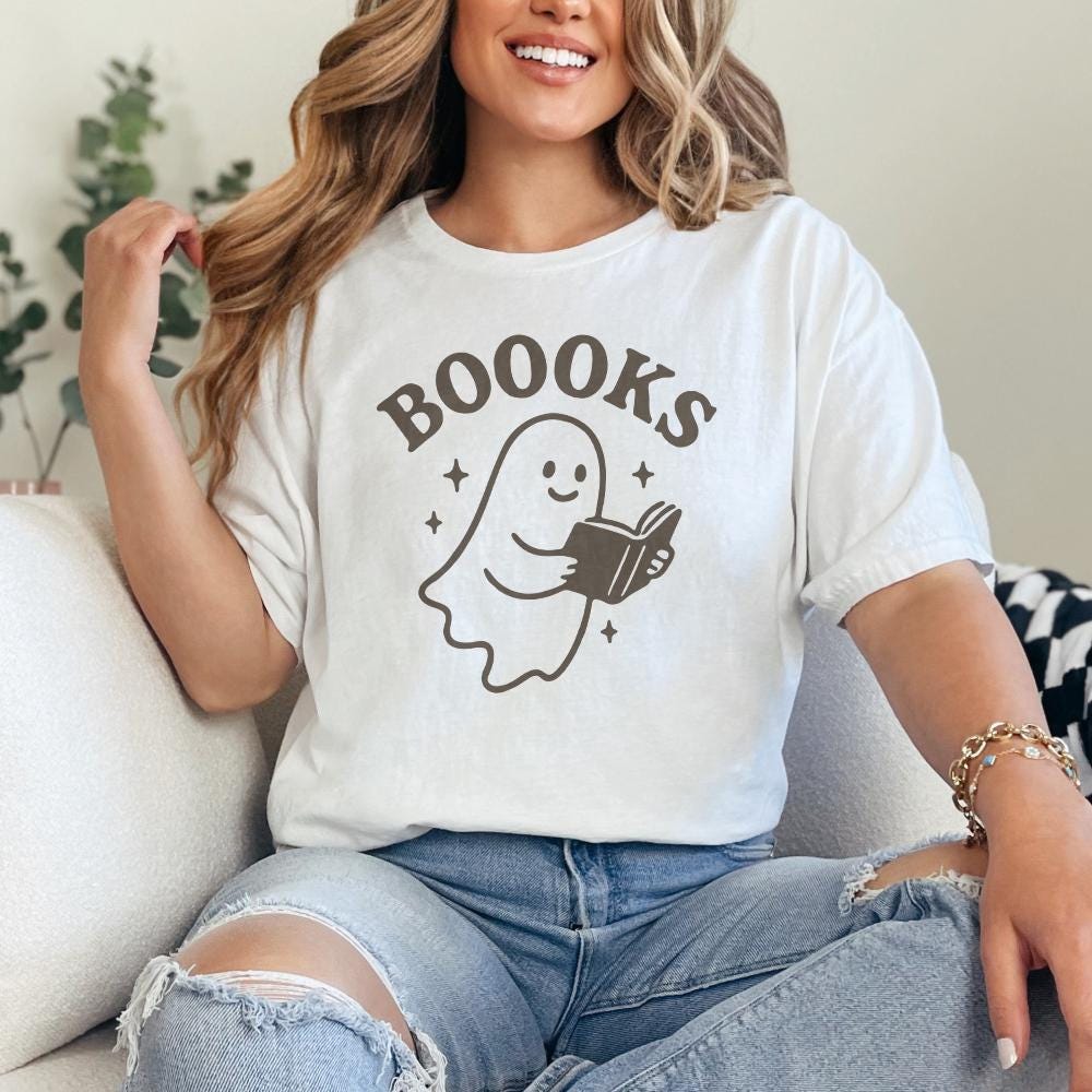 Boooks PNG, Cute Reading Ghost Clipart - 300 DPI Design for T-Shirt