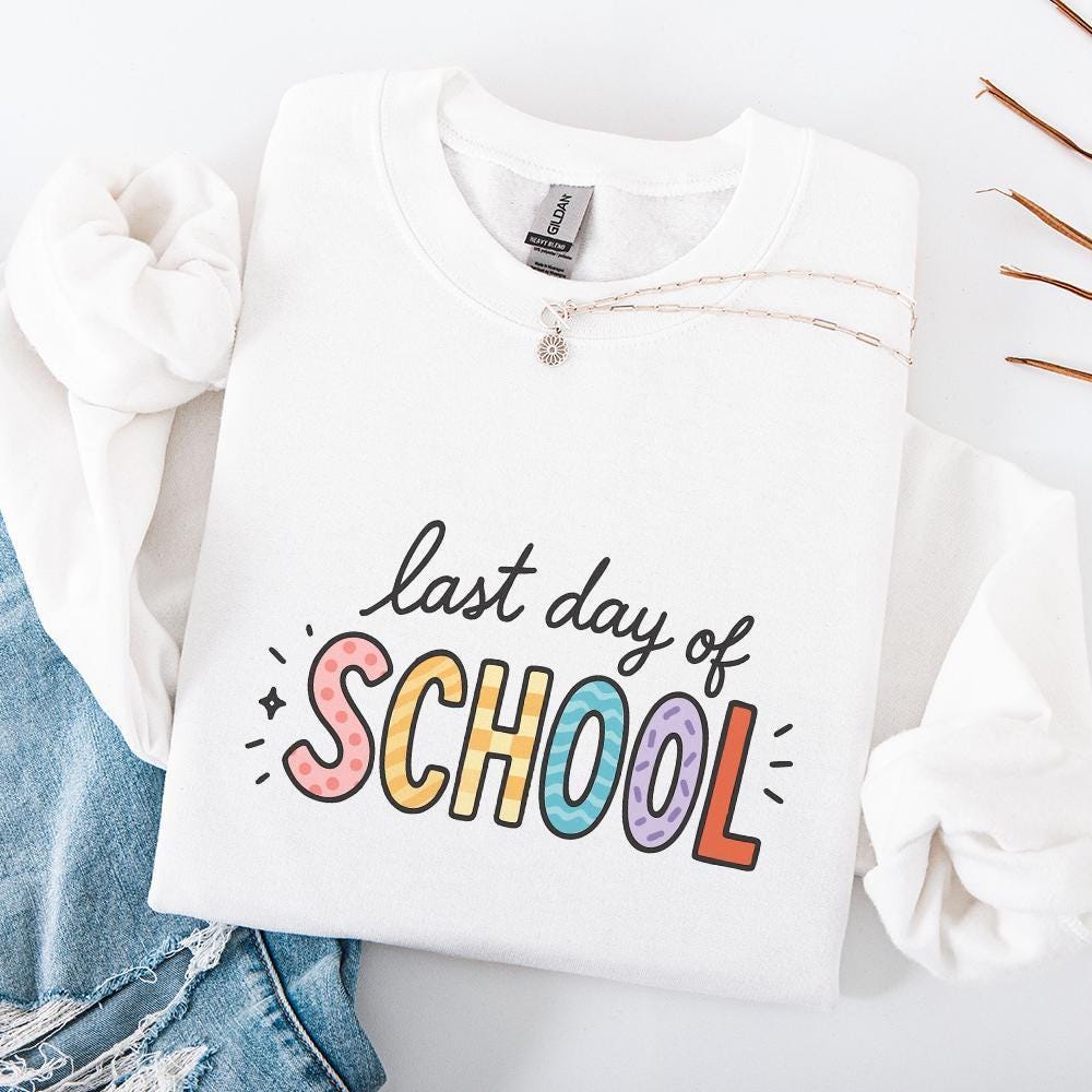 Coquette Last Day of School PNG, Teacher Appreciation - 300 DPI Design