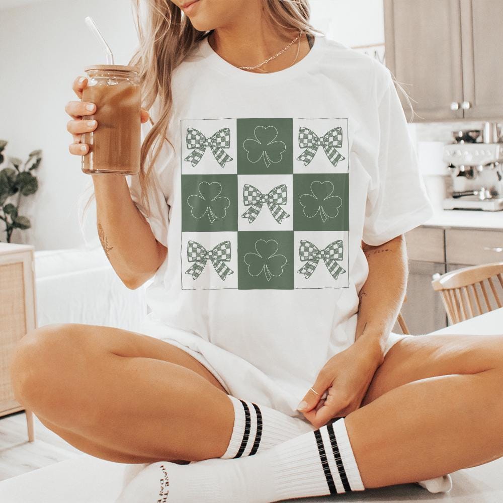 Retro St Patrick's Day Png, Coquette St Patrick's Day png - 300 DPI