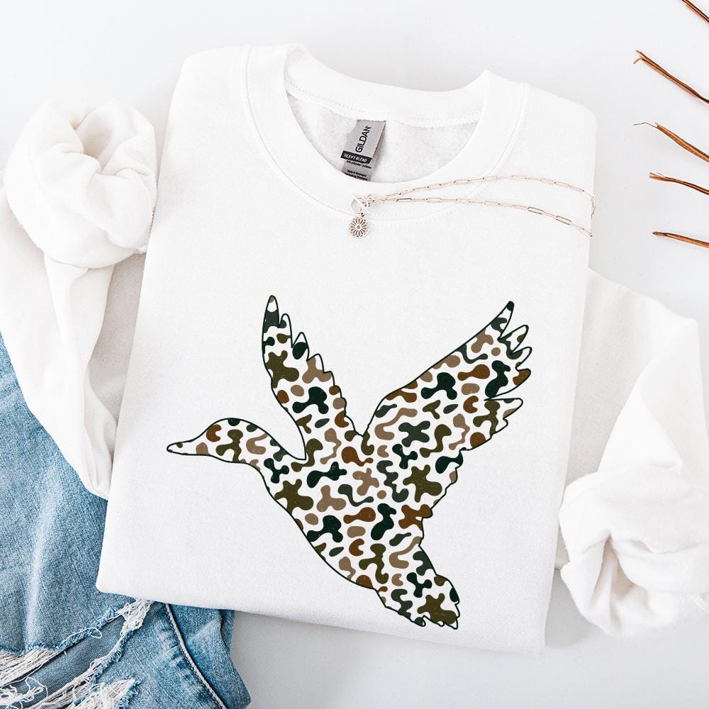 Camo Flying Mallard Duck png, Duck Hunting Sublimation - 300 DPI Design