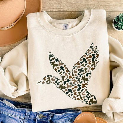 Camo Flying Mallard Duck png, Duck Hunting Sublimation - 300 DPI Design