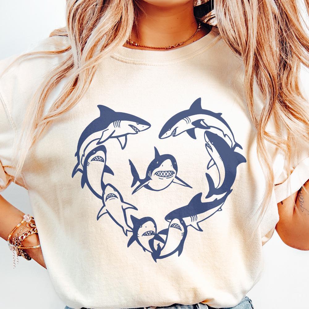 Ocean Theme Heart Shark PNG, Shark Clipart Design - 300 DPI Design for