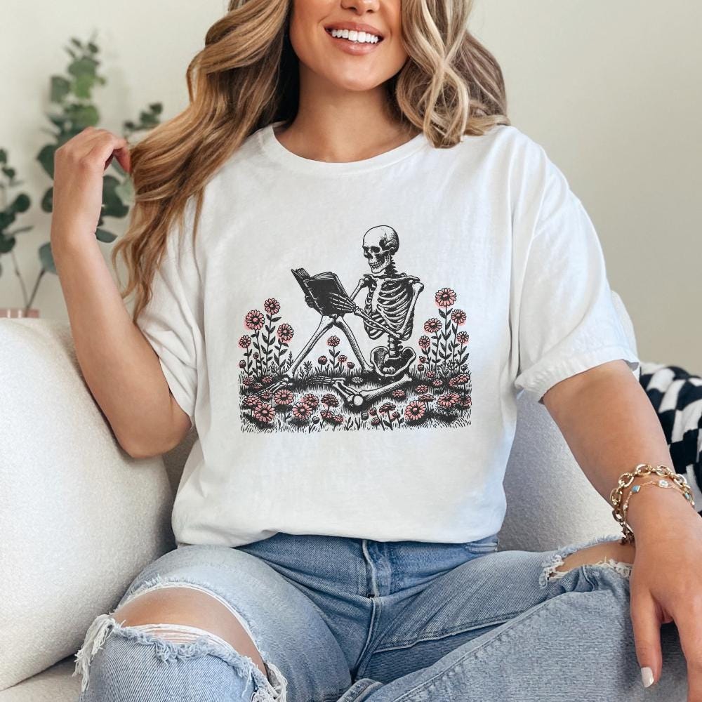 Book Reading Skeleton PNG, Gothic T-shirt Design - 300 DPI Design for