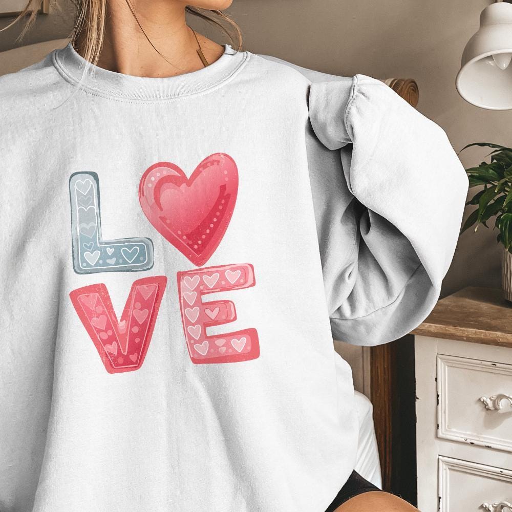 Retro Love Heart PNG, Groovy Valentine png - 300 DPI Design for T-Shirt