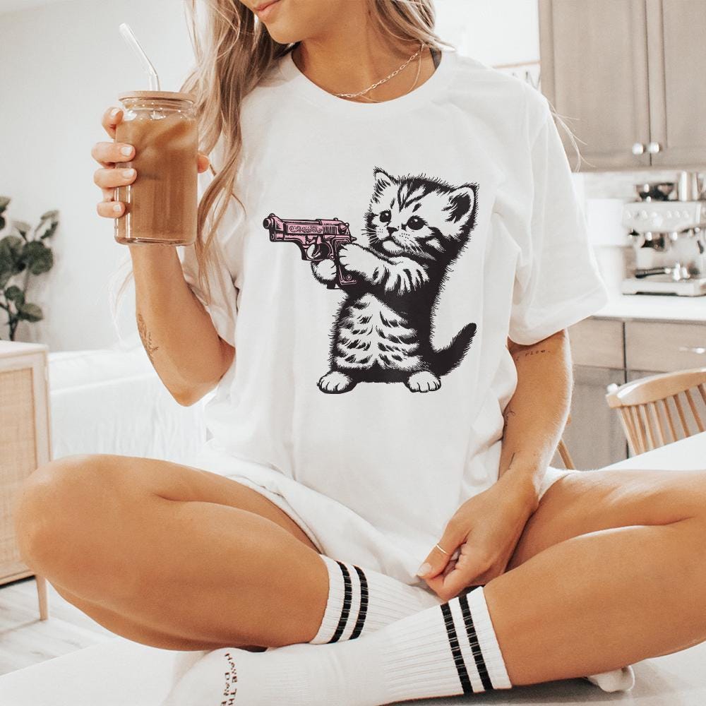 Cute Gun Cat png, Trending png Graphic - 300 DPI Design for T-Shirt